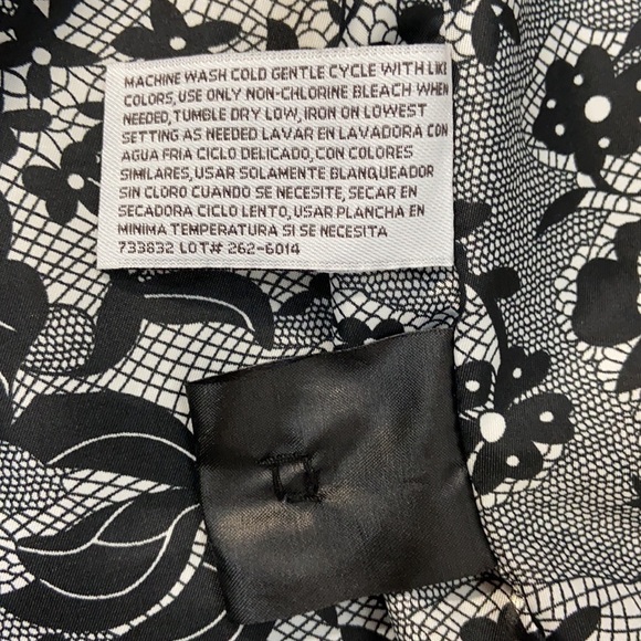 Worthington Black Button Down Water Resistant Floral Lined Spring Jacket - Picture 13 of 15